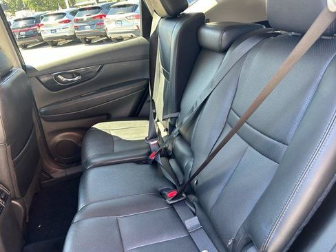 Used 2018 Nissan Rogue SL w/ Premium Package FWD image 15