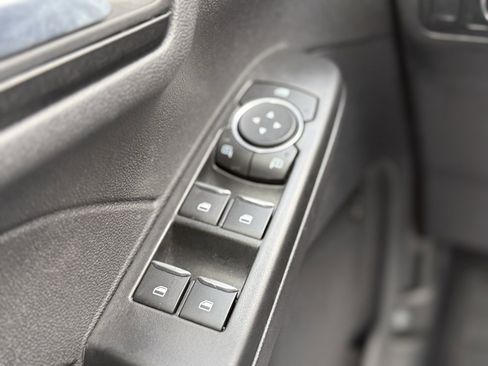 Used 2022 Ford Escape SEL w/ SEL Stealth AWD Package image 19