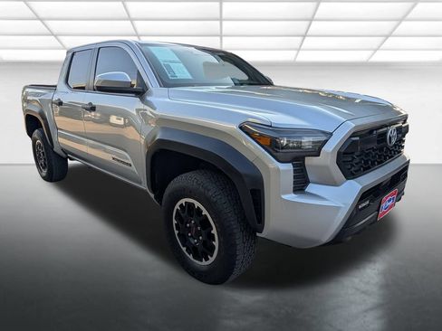 Used 2024 Toyota Tacoma TRD Off-Road AWD/4WD image 1