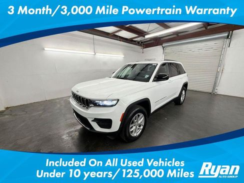 Used 2025 Jeep Grand Cherokee Laredo X w/ Luxury Tech Group I AWD/4WD image 1