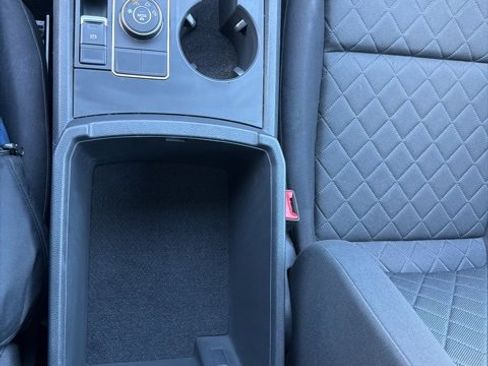 Used 2018 Volkswagen Atlas Launch Edition image 12