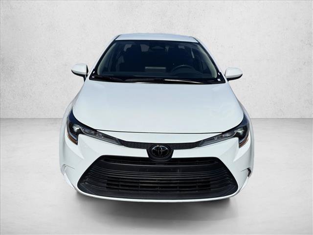 Used 2025 Toyota Corolla LE FWD image 2