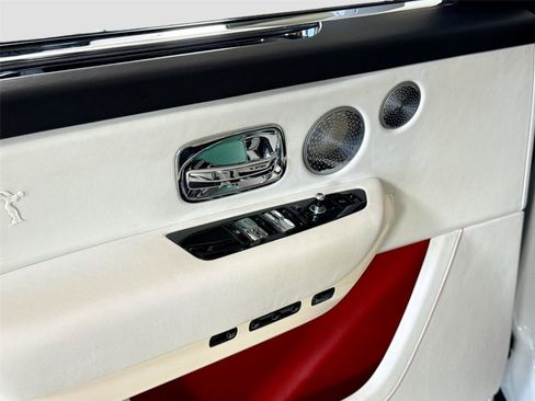 Used 2021 Rolls-Royce Cullinan AWD/4WD image 13