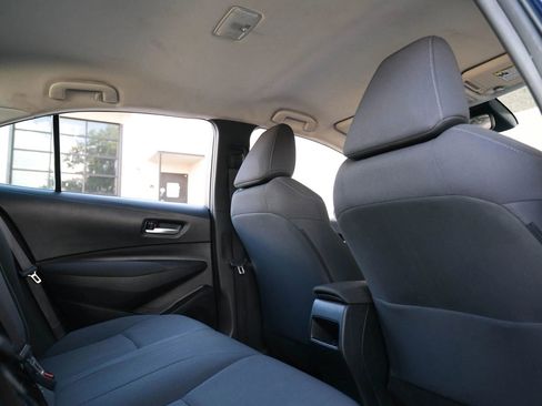 Used 2021 Toyota Corolla LE image 29