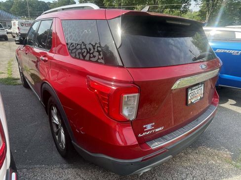 Used 2021 Ford Explorer Limited w/ Equipment Group 301A RWD image 8