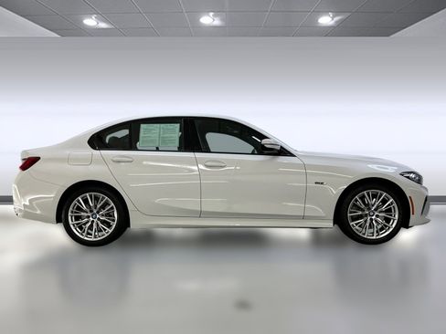 Certified 2023 BMW 330e w/ Premium Package image 7