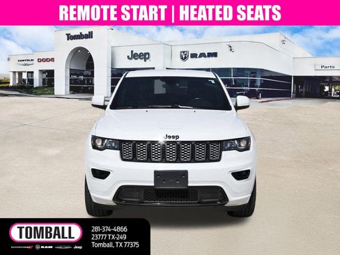 Used 2021 Jeep Grand Cherokee Laredo X image 2