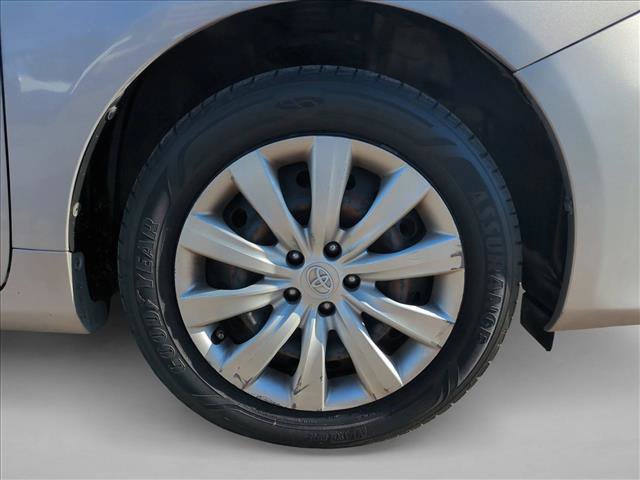 Used 2012 Toyota Corolla LE FWD image 21