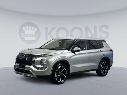 Used 2023 Mitsubishi Outlander SE