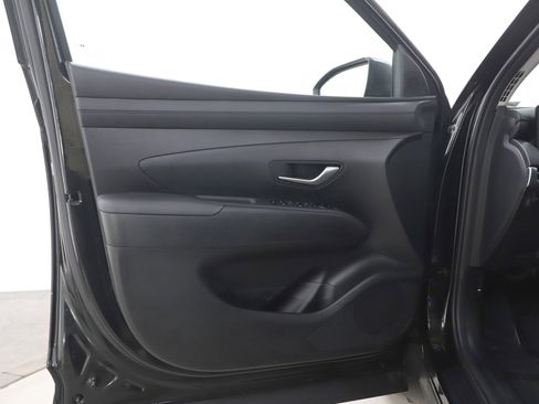Used 2026 Hyundai Tucson SE FWD image 19