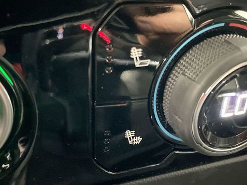 Used 2023 Chevrolet Silverado 1500 LT image 28