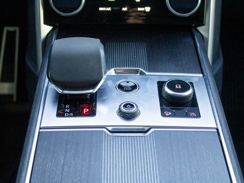 Used 2023 Land Rover Range Rover First Edition image 21