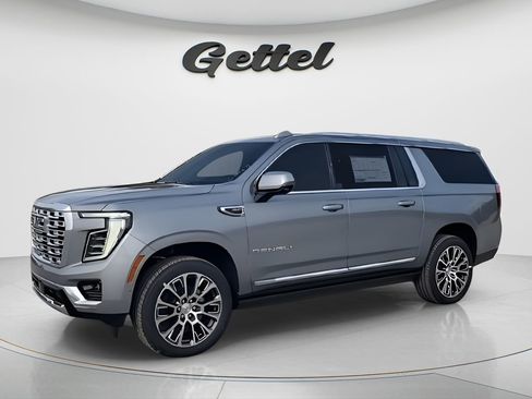 New 2026 GMC Yukon XL Denali w/ Sun & Power Step Package image 4