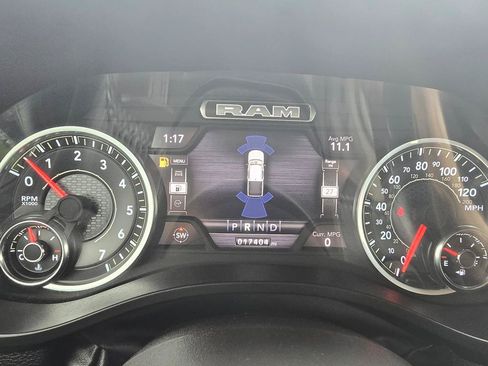 Used 2024 RAM 1500 Laramie AWD/4WD image 24