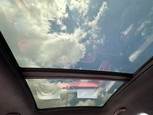 Used 2024 Genesis GV70 3.5T Sport w/ Sport Prestige Package image 18