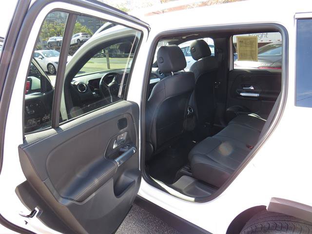 Used 2026 Mercedes-Benz GLB 250 4MATIC image 23