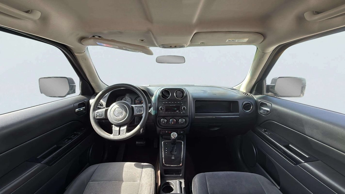 Used 2015 Jeep Patriot Sport w/ Power Value Group AWD/4WD image 9