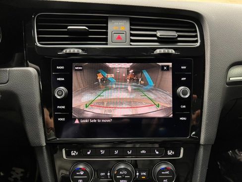 Used 2019 Volkswagen GTI Autobahn image 22