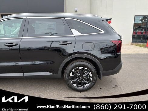 New 2026 Kia Sorento S AWD/4WD image 9