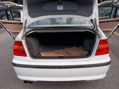 Used 2005 BMW 325xi Sedan AWD/4WD image 29