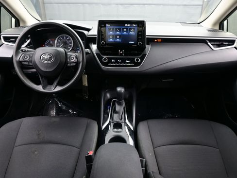 Used 2021 Toyota Corolla LE image 15
