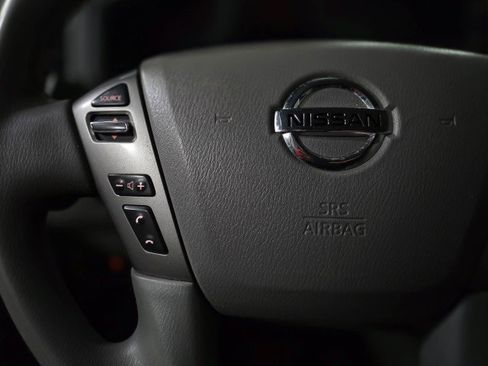 Used 2018 Nissan NV 3500 SV w/ Navigation Package RWD image 16
