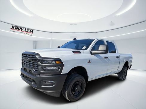 New 2026 RAM 2500 Tradesman AWD/4WD image 7