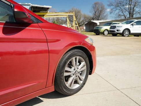Used 2018 Hyundai Elantra SEL image 12
