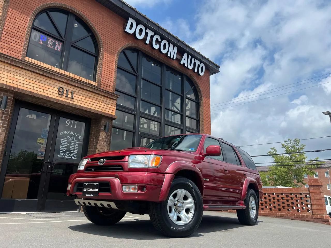 Used 2002 Toyota 4Runner SR5 w/ Sport Edition RWD image 2