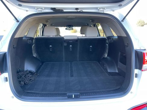 Used 2016 Kia Sorento LX w/ LX Convenience Package image 9