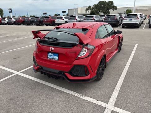 Used 2018 Honda Civic Type R image 5