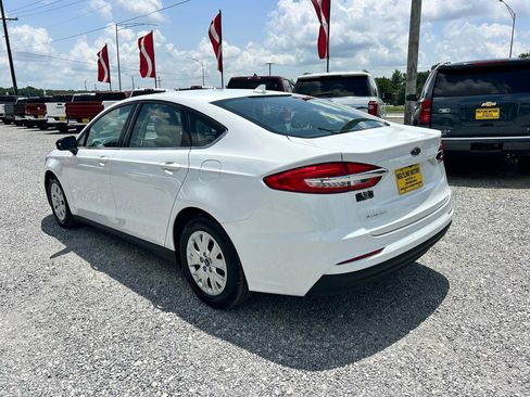 Used 2020 Ford Fusion S FWD image 18