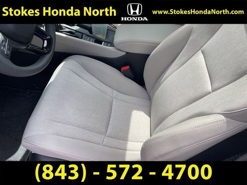 Used 2025 Honda Accord SE image 9