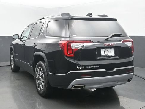 Used 2023 GMC Acadia SLE w/ Driver Convenience Package FWD image 4