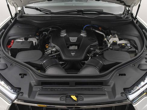 New 2024 Maserati Levante GT Ultima image 29