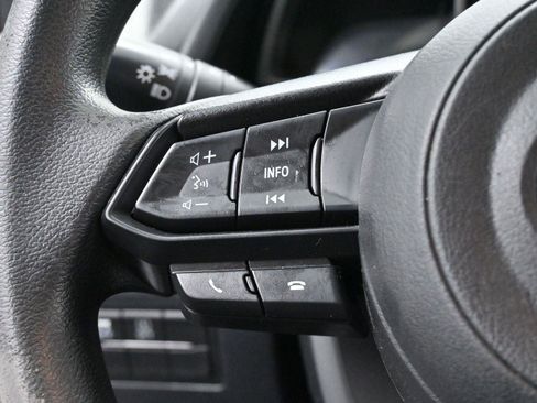 Used 2020 Toyota Yaris LE image 16