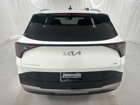 New 2026 Kia Sportage EX AWD/4WD image 4