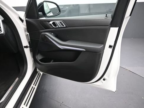 Used 2022 BMW X5 xDrive45e AWD/4WD image 34