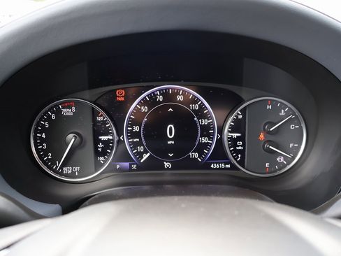 Certified 2024 Buick Enclave Premium image 20