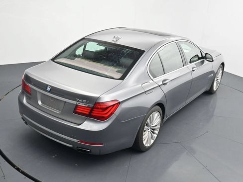 Used 2015 BMW 740i RWD image 29