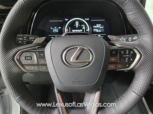 New 2026 Lexus TX 500h AWD image 17