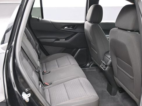 Used 2025 Chevrolet Equinox LT AWD/4WD image 13