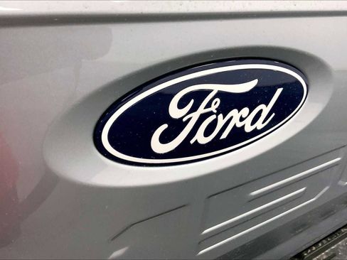 New 2025 Ford F150 Lightning Flash AWD/4WD image 12