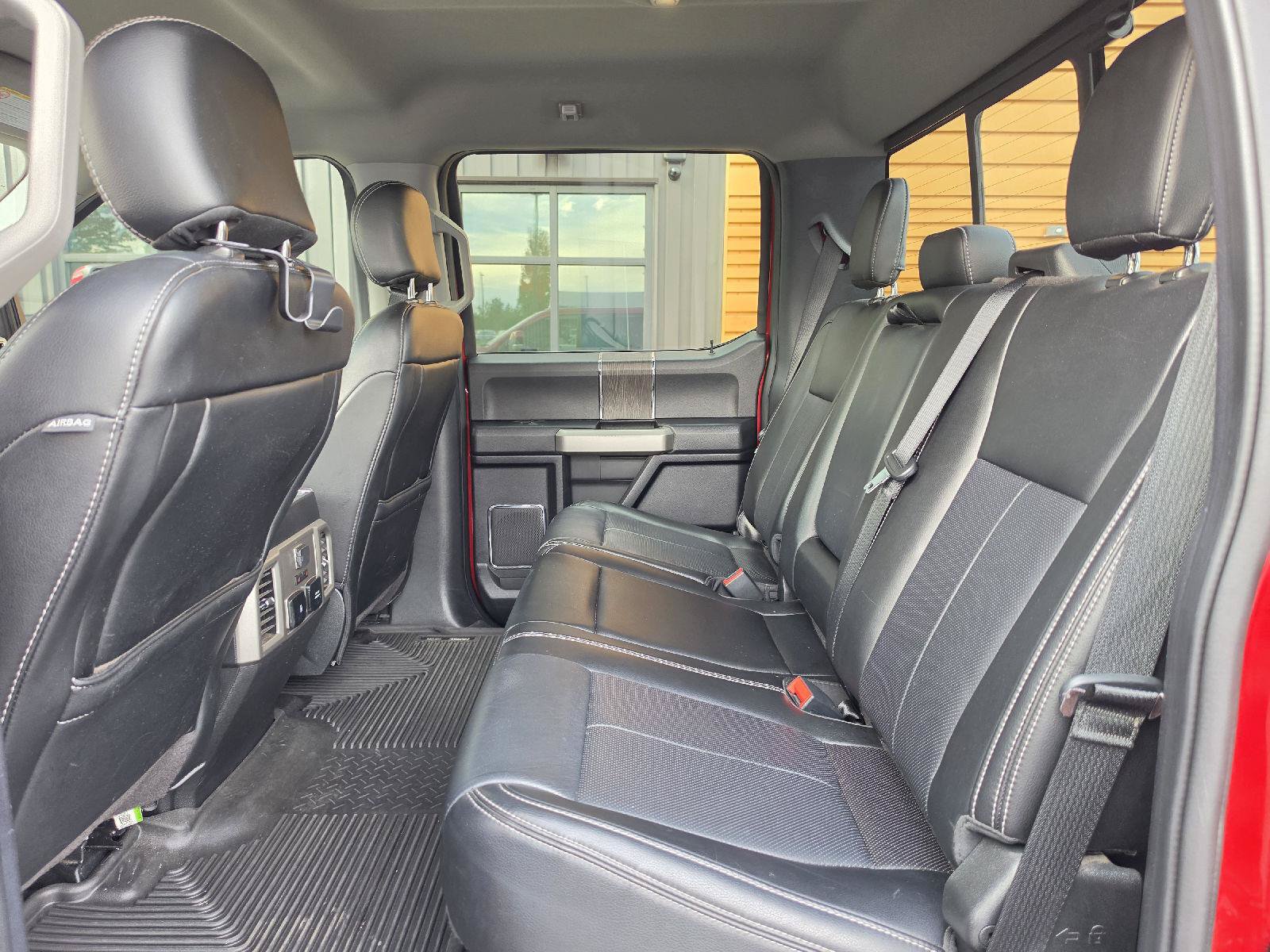 Used 2020 Ford F350 Lariat w/ Lariat Ultimate Package AWD/4WD image 27