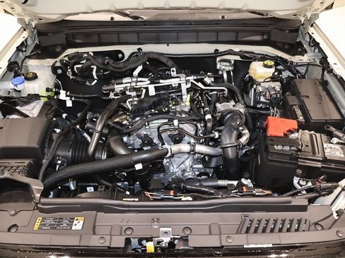 New 2025 Ford Bronco Outer Banks w/ Sasquatch Package image 31