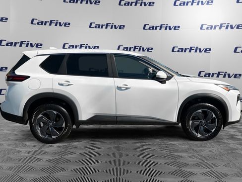 Used 2024 Nissan Rogue SV AWD/4WD image 7