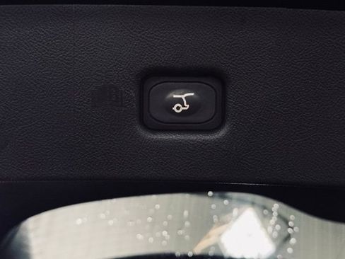 Used 2022 Lincoln Nautilus Reserve image 14