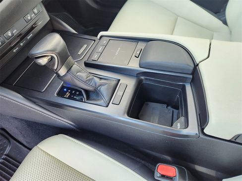 Used 2022 Lexus ES 250 w/ Premium Package image 19