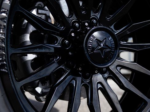 New 2025 Ford F250 Platinum image 25