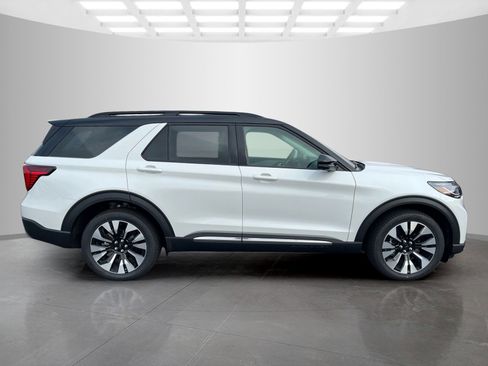 New 2026 Ford Explorer Platinum w/ LUX Leather Package image 3